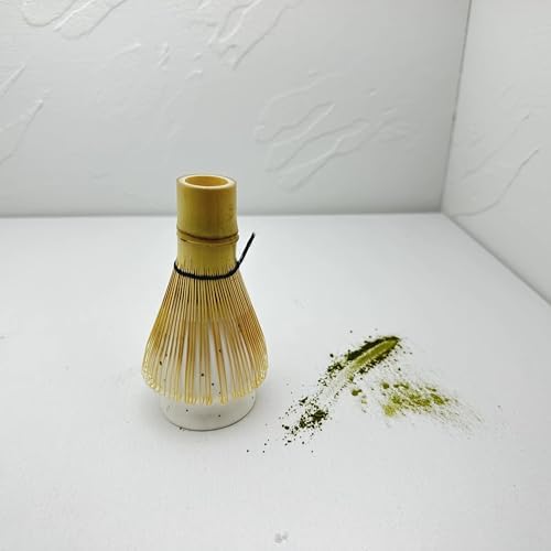 7-piece matcha kit includes matcha bowl. white speckled matcha tea set