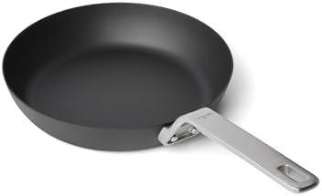 YETI Carbon Steel Skillet 10" - Pre-Seasoned Nonstick, Rust-Resistant