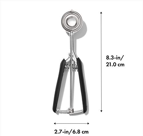 OXO Good Grips Medium Cookie Scoop (40 portioners) and Small Cookie