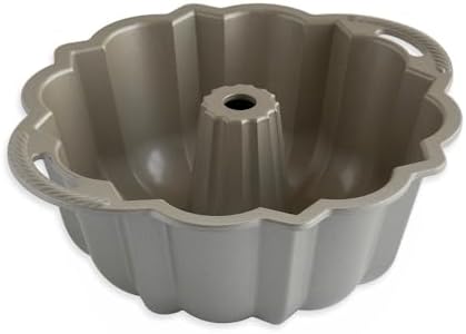 Nordic Ware Platinum Bundt Cake Pan - Finishing Tool & Cooling Rack