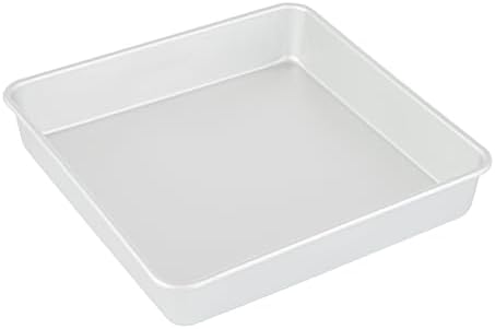 Restaurantware Square Aluminum Cake Pan - 10 x 10 x 2 Inch