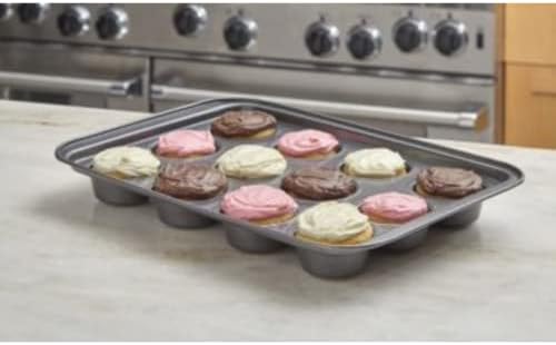 Nifty Solutions Cake Pan & Muffin Pan with Lid, 2 Piece Baking Pans