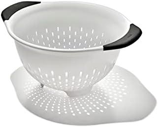 OXO Good Grips Plastic Strainer - 3 Qt Capacity, White