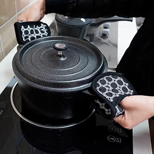 Quilted Heat-Resistant Black Oven Mitts, Set of 2