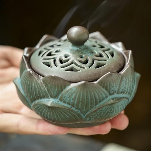 Flower Shape Garlic Keeper with Ventilated Lid Stylish Ceramic Garlic