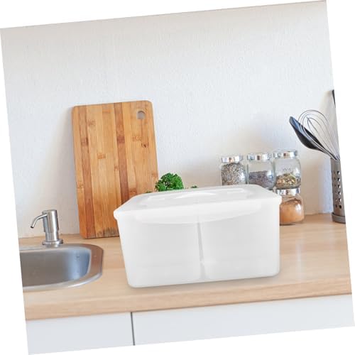 LIFKOME 8l Divided Plastic Snack Box with Lid and Handle Xmas
