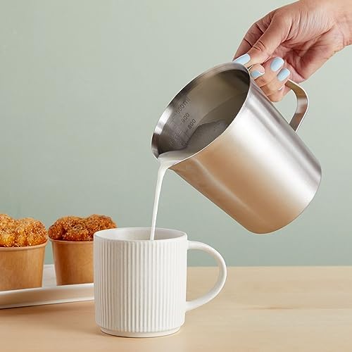 Juvale 4-Stainless Steel Metal Measuring Cups - 32 Oz/1000 mL, With