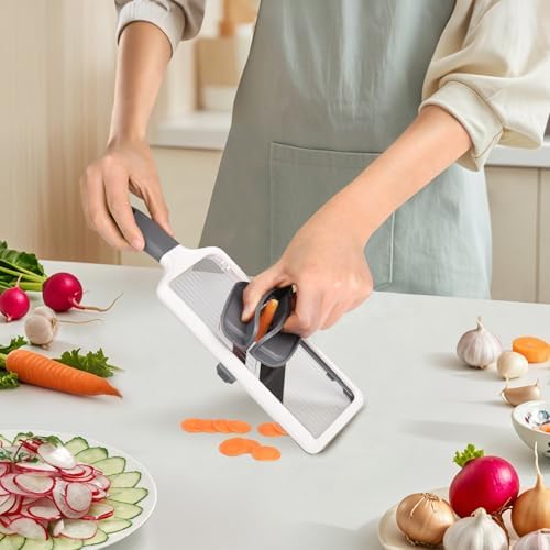 Mandoline Slicer for Kitchen, Adjustable Stainless Steel Blade