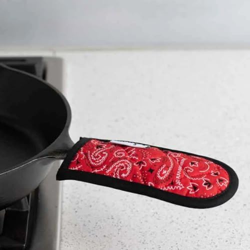 Lodge Fabric Hot Handle Holder, 2-Pack, Bandana