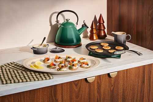 Le Creuset Toughened Non-Stick PRO Crepe Pan with Rateau, 11"