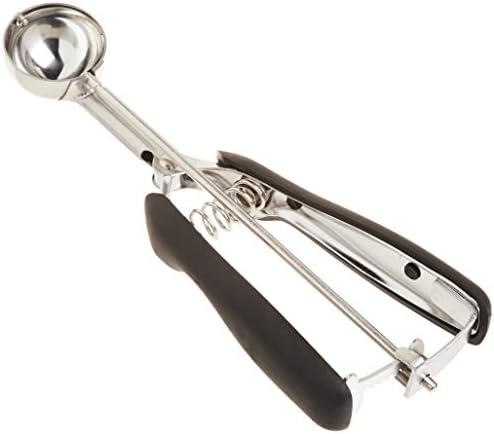 OXO Good Grips Medium Cookie Scoop (40 portioners) and Small Cookie