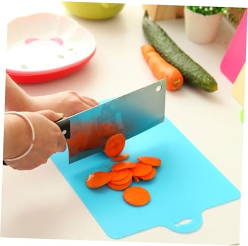 BESPORTBLE 4pcs Flexible Cutting Boards with Hanging Hole Food-safe