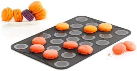 Mastrad - Macaron Baking Sheet - Set of 2 Silicone Cookie Sheet With