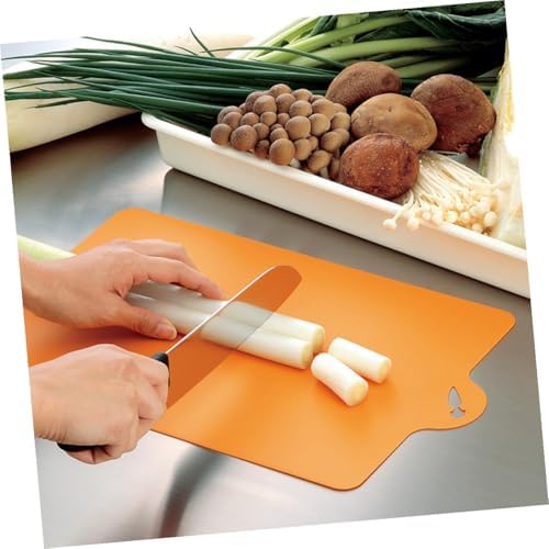 BESPORTBLE 4pcs Flexible Cutting Boards with Hanging Hole Food-safe