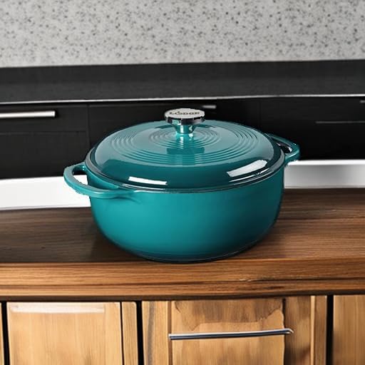 Lodge 4.5 Quart Enameled Cast Iron Dutch Oven - Image 5