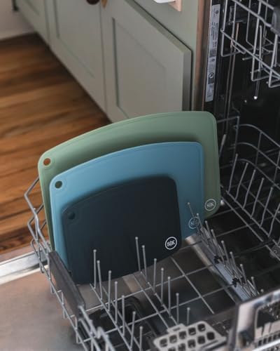 The Silicone Kitchen 3-Piece Premium Silicone Cutting Board Set, Flexible, Non-Slip, Knife-Friendly. BPA Free, Non-Toxic, 100% Food-Grade Silicone