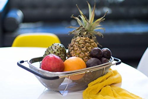 i Kito Over the Sink Colander with Expandable Rubber Grip Handles