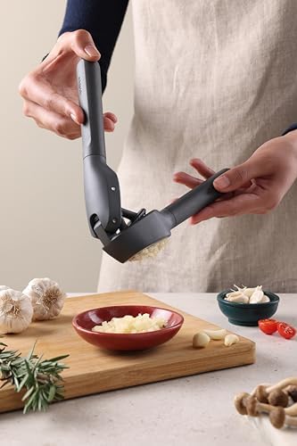 Zyliss Classic Garlic Press, Stainless Steel
