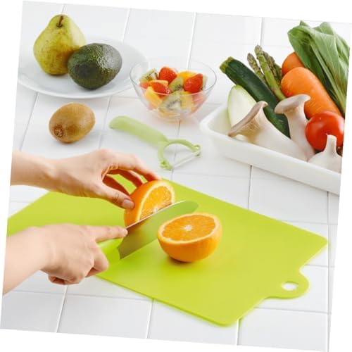 BESPORTBLE 4pcs Flexible Cutting Boards with Hanging Hole Food-safe