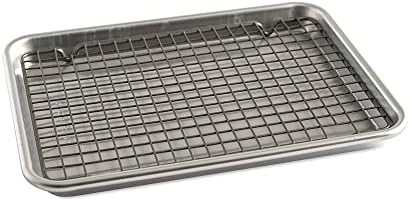 Nordic Ware Naturals® Quarter Sheet with Oven-Safe Nonstick Grid &