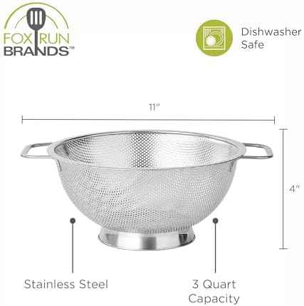Fox Run Large Colander Set, Set of 2 Stainless Steel Kitchen Strainers with Handles, Includes a 5 Quart and a 3 Quart Pasta Strainer