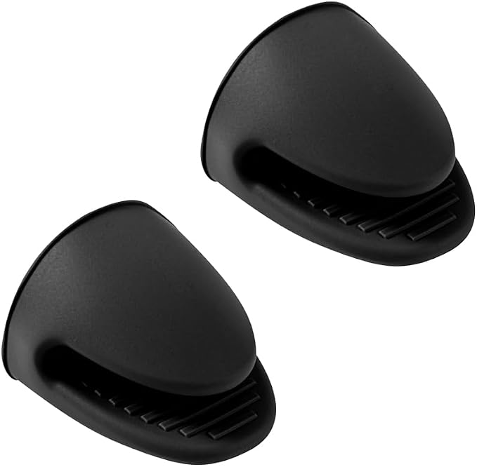 Restaurantware Comfy Grip 4.3 x 3.5 x 4.2 Inch Mini Oven Mitt Pot Holders 1 - Image 9