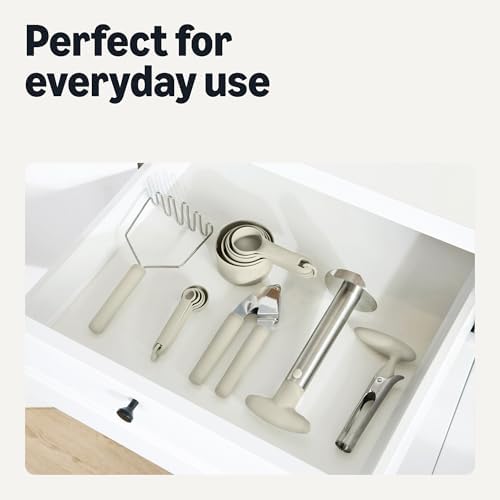 Amazon Basics Garlic Press, Stainless Steel, Linen Gray