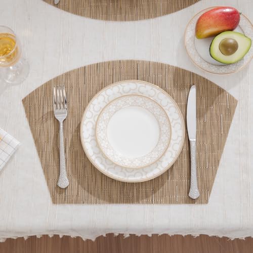 SHACOS Wedge Shape Placemats Set of 4 Woven Vinyl Placemat for Round