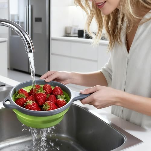 Three-Piece Collapsible Strainer - Made of Silicone with a Plastic