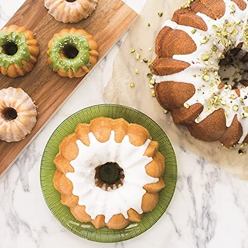 Nordic Ware Platinum Collection Bundt Pan, 6-Cup
