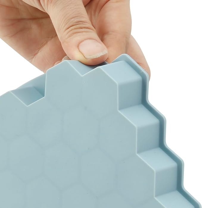 2 Pack Small Silicone Ice Cube Trays - Image 8