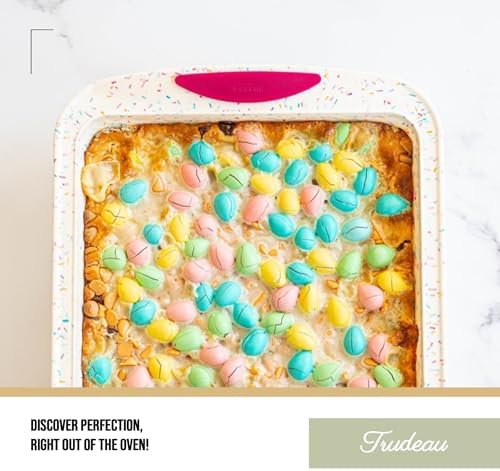 Trudeau 8x8in Confetti Silicone Cake Pan – Reinforced Hybrid of