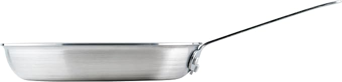 Winco Commercial-Grade Aluminium Fry Pan/Skillet, Mirror Finish - Image 4