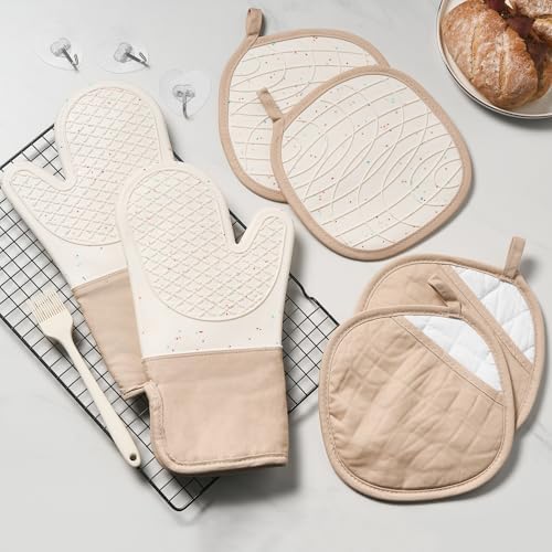 7 PCS Kitchen Oven Mitts and Pot Holders Cooking Mittens Heat