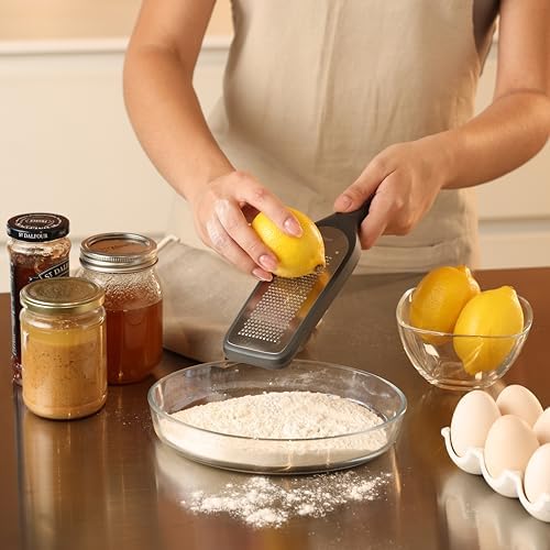 Zyliss Fine Grater and Zester - Handheld Grater with Stainless Steel