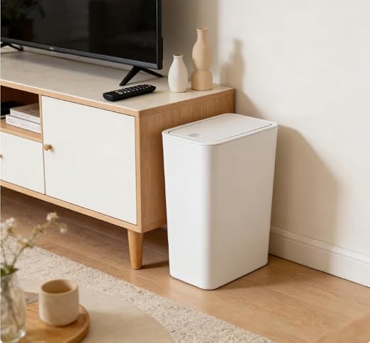 Compact Push-in Trash Can with Lid - Image 8