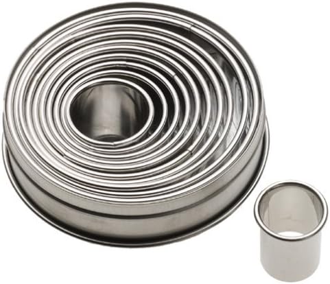 Ateco Plain Edge Round Cutters in Graduated Sizes, Stainless Steel - Image 2