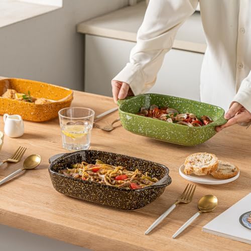 Ceramic Baking Dish with Lid for Casseroles (Green, 1 Qt)