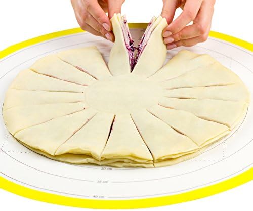 Round Silicone Pastry Mat, 17.75-Inch Diameter, Dough Rolling Mat with