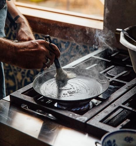 Matfer Bourgeat Black Carbon Steel Crêpe Pan, 7"