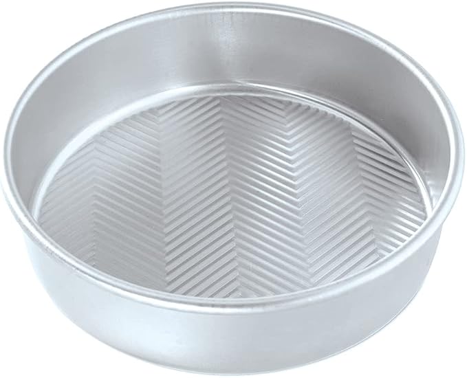Nordic Ware Prism 9-Inch Round Cake Pan, 1 Pack by NordicWare