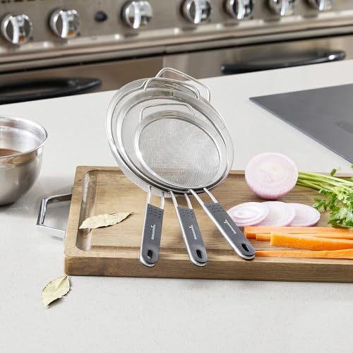 Restaurantware Round Stainless Steel Extra Fine Mesh Strainer Set