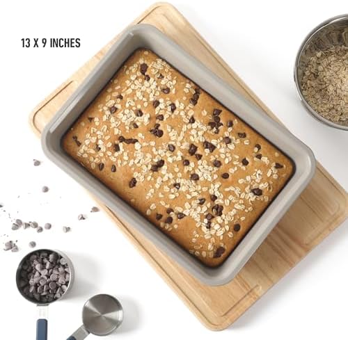 Calphalon Legacy 13 x 9-Inch Nonstick Bake Pan, Heavy Gauge Steel