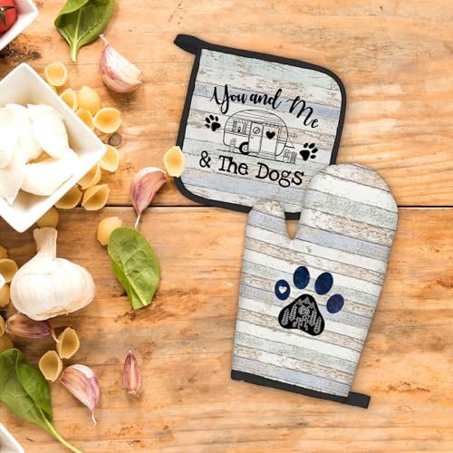 Camper Dog Lover Oven Mitts and Pot Holders Set