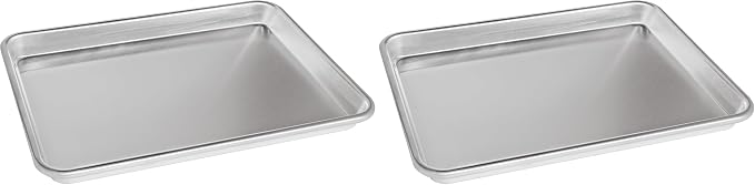 Fat Daddio's SP-QTR Natural Aluminum Quarter Sheet Pan by FatDaddios