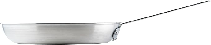Winco Commercial-Grade Aluminium Fry Pan/Skillet, Mirror Finish - Image 3