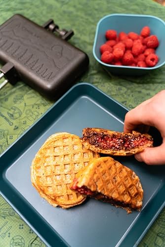 Coghlan's Cast Iron Camp Cooker, Pre-Seasoned