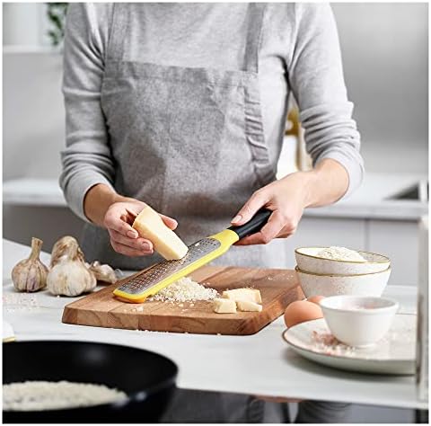 Joseph Joseph Coarse Grater – Easy-Grip Handle with Sharp Stainless