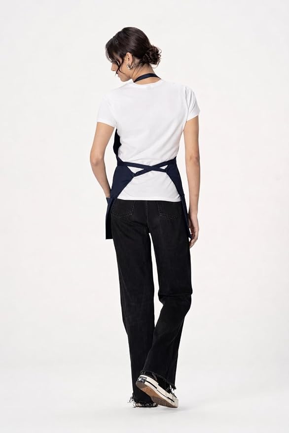 Chef Works Unisex Three Pocket Apron - Image 3