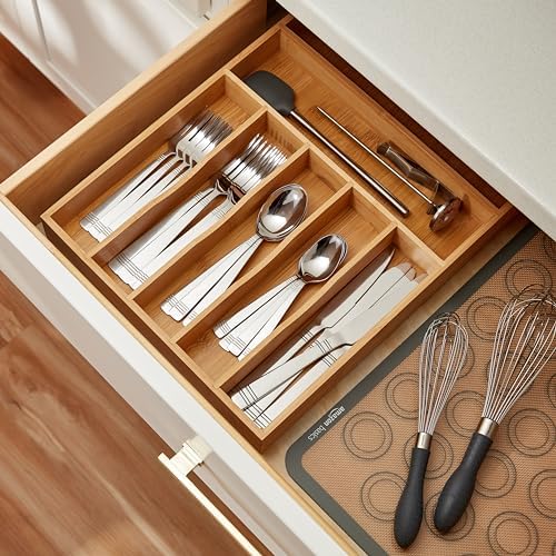 Amazon Basics Silverware, 20-Piece Stainless Steel Flatware Set